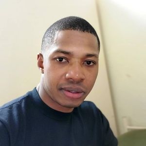 Meet your Posher, Yves